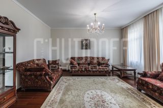 Интерьерная и экстерьерная фотосъемка дома на продажу.