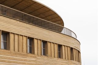 Архитектурная и интерьерная фотосъёмка гостиничного комплекса.