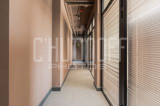 Интерьерная и предметная фотосессии для рекламы коворкинга в сети Интернет.