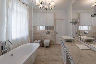 Интерьерная и экстерьерная фотосъемка коттеджа на продажу.