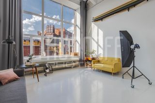 Интерьерная фотосъемка профессиональной фотостудии.