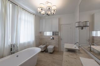 Интерьерная и экстерьерная фотосъемка коттеджа на продажу.