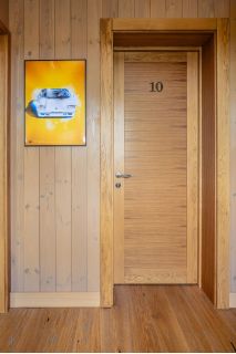 Архитектурная и интерьерная фотосъёмка гостиничного комплекса.