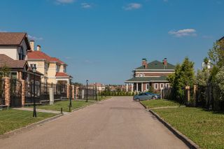 Интерьерная и экстерьерная фотосъемка коттеджа на продажу.