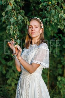 Девичник в глэмпинге. Фотосъемка невесты и её подружек.