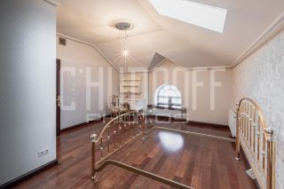 Комплексная фотопрезентация загородного дома для продажи.