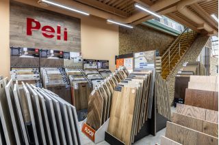 Профессиональная фотосъемка магазина ламинат. Фото для контента.