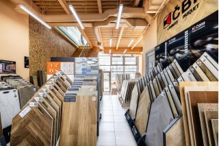 Профессиональная фотосъемка магазина ламинат. Фото для контента.