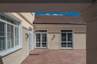 Интерьерная и экстерьерная фотосъемка коттеджа на продажу.