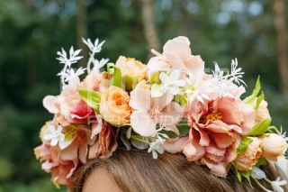 Девичник в глэмпинге. Фотосъемка невесты и её подружек.