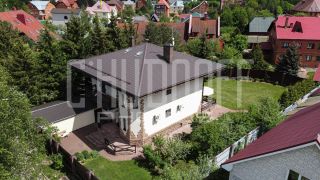 Интерьерная и экстерьерная фотосъемка дома на продажу.