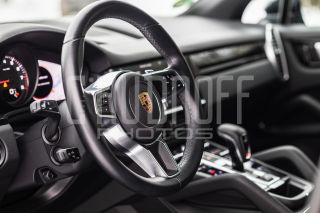 Фотосъемка автомобиля на продажу.