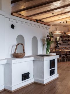 Архитектурная и интерьерная фотосъёмка гостиничного комплекса.