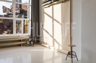 Интерьерная фотосъемка профессиональной фотостудии.