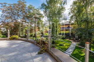 Интерьерная и экстерьерная фотосъемка загородного дома. Съемка с квадрокоптера.