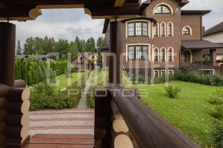 Комплексная фотопрезентация загородного дома для продажи.