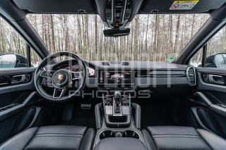 Фотосъемка автомобиля на продажу.