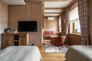 Архитектурная и интерьерная фотосъёмка гостиничного комплекса.