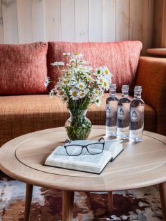 Архитектурная и интерьерная фотосъёмка гостиничного комплекса.