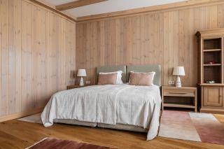 Архитектурная и интерьерная фотосъёмка гостиничного комплекса.