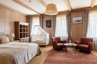 Архитектурная и интерьерная фотосъёмка гостиничного комплекса.