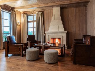 Архитектурная и интерьерная фотосъёмка гостиничного комплекса.