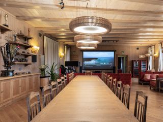 Архитектурная и интерьерная фотосъёмка гостиничного комплекса.