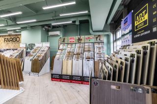 Профессиональная фотосъемка магазина ламинат. Фото для контента.