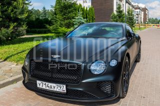 Фотосессия автомобиля Bentley Continental.