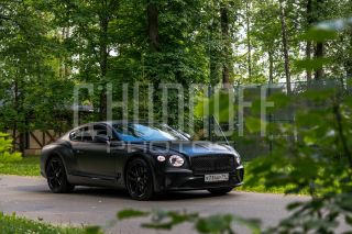 Фотосессия автомобиля Bentley Continental.