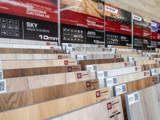 Профессиональная фотосъемка магазина ламинат. Фото для контента.