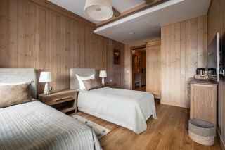 Архитектурная и интерьерная фотосъёмка гостиничного комплекса.