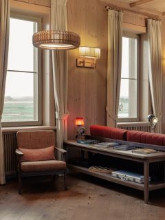 Архитектурная и интерьерная фотосъёмка гостиничного комплекса.