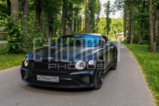 Фотосессия автомобиля Bentley Continental.