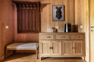 Архитектурная и интерьерная фотосъёмка гостиничного комплекса.