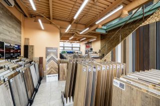 Профессиональная фотосъемка магазина ламинат. Фото для контента.