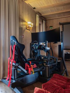 Архитектурная и интерьерная фотосъёмка гостиничного комплекса.